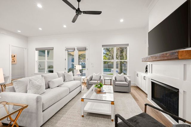 12696 Solemn Oaks Ave, Baton Rouge, LA 70818