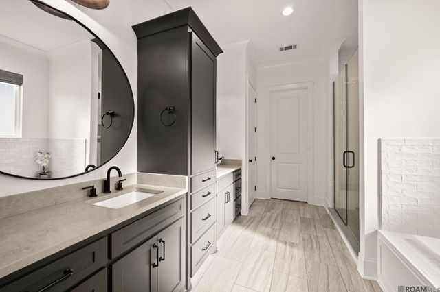 12696 Solemn Oaks Ave, Baton Rouge, LA 70818