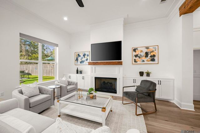 12696 Solemn Oaks Ave, Baton Rouge, LA 70818