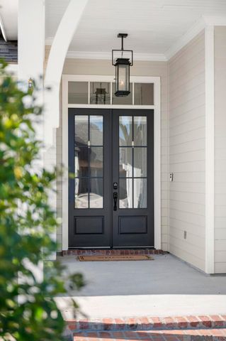 12696 Solemn Oaks Ave, Baton Rouge, LA 70818