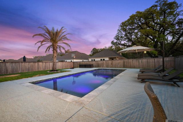 12696 Solemn Oaks Ave, Baton Rouge, LA 70818