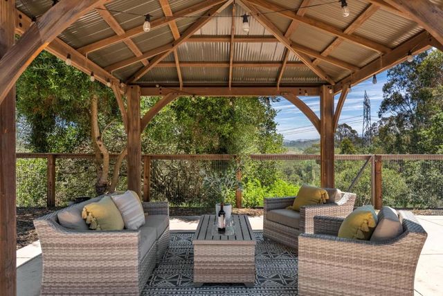 620 Hidden Valley Road, Royal Oaks, CA 95076