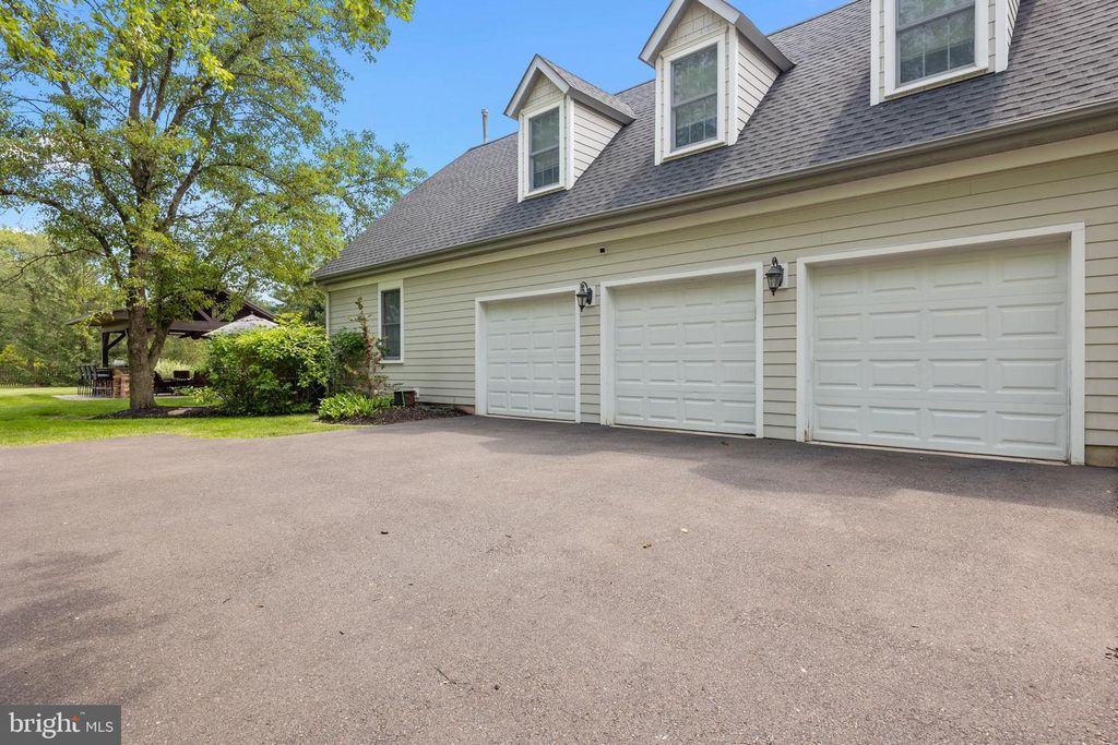 4605 TWINBROOK CIR, Doylestown, PA 18902