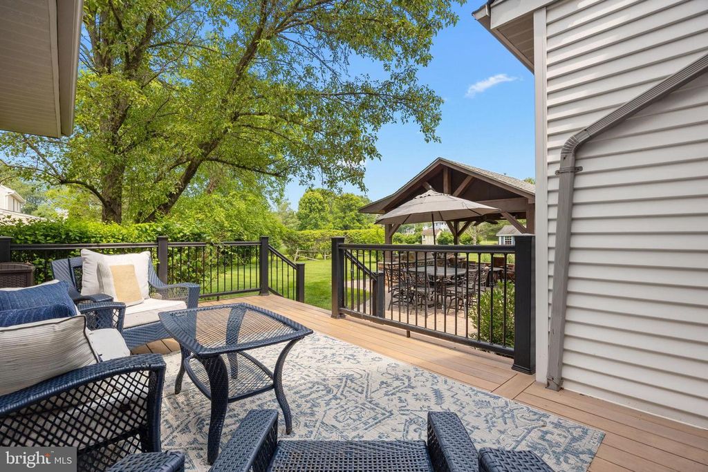 Image 2 of property listing at 4605 TWINBROOK CIR, Doylestown, PA 18902