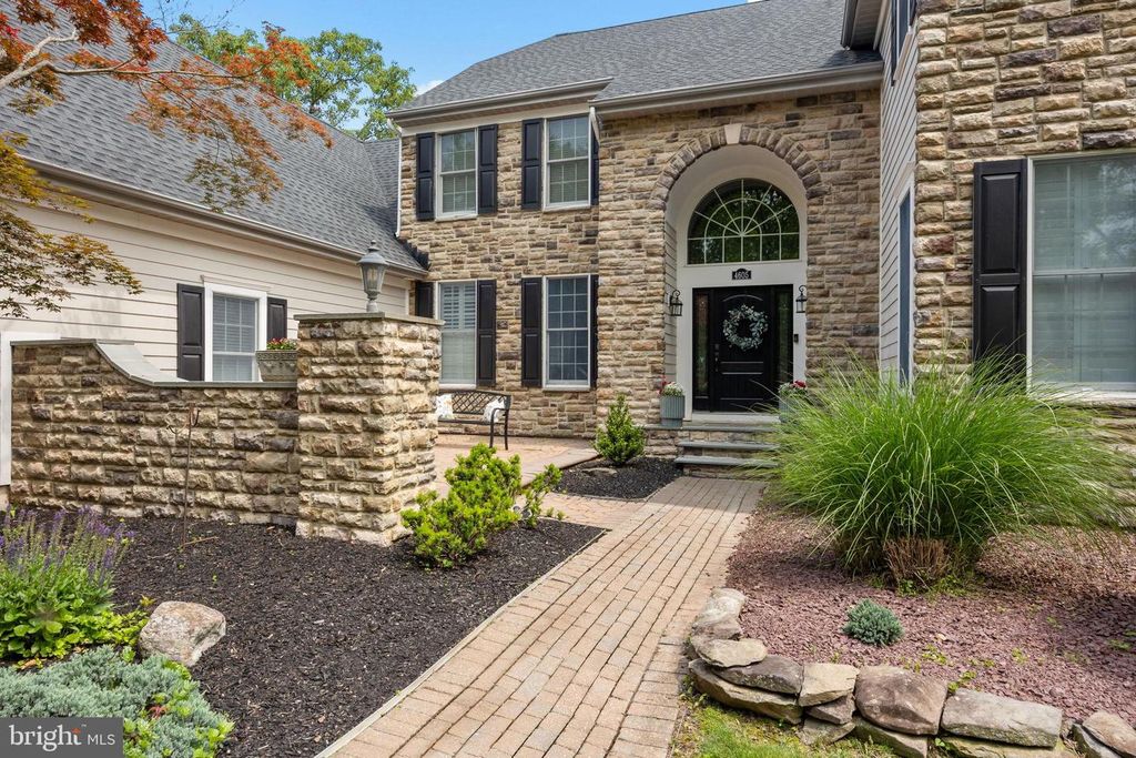 Image 53 of property listing at 4605 TWINBROOK CIR, Doylestown, PA 18902