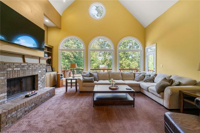 244 Dodgen Road, Hampton, GA 30228