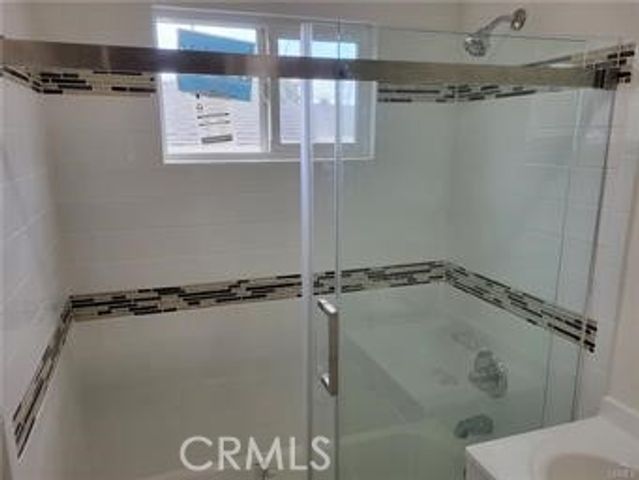 308 S Almansor B, Alhambra, CA 91801