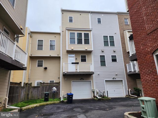 1017 5TH ST SE, Washington, DC 20003