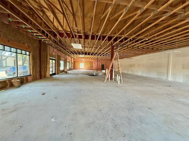 200 E Nash Street, Terrell, TX 75160