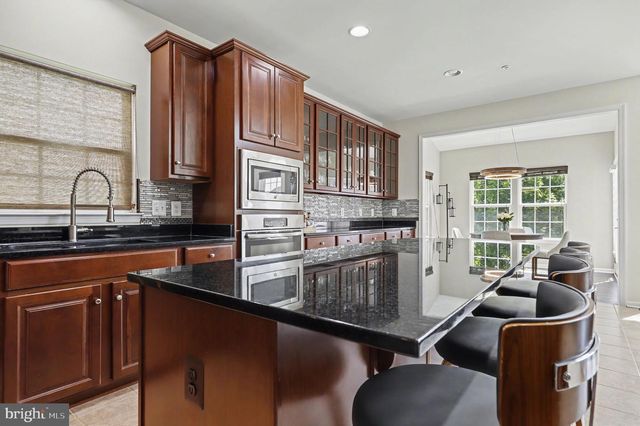 11862 PEPPERVINE DR, Clarksburg, MD 20871