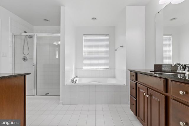 11862 PEPPERVINE DR, Clarksburg, MD 20871