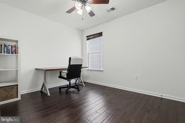 11862 PEPPERVINE DR, Clarksburg, MD 20871