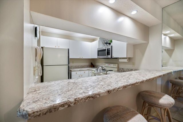 634 BIRD BAY DRIVE E 108, Venice, FL 34285