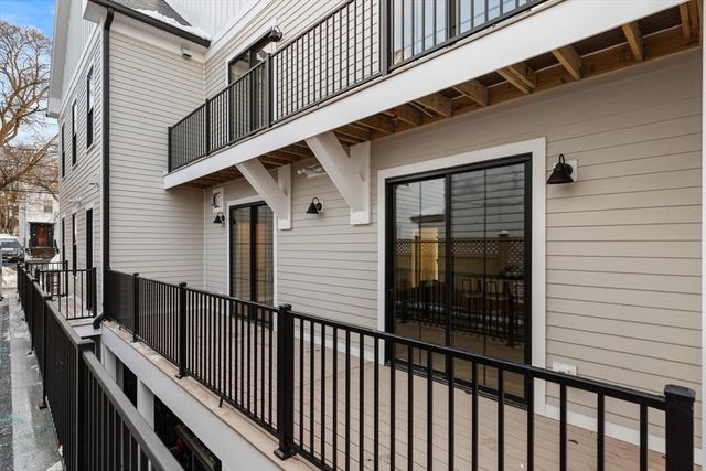 27 Shepard St 3, Boston, MA 02135