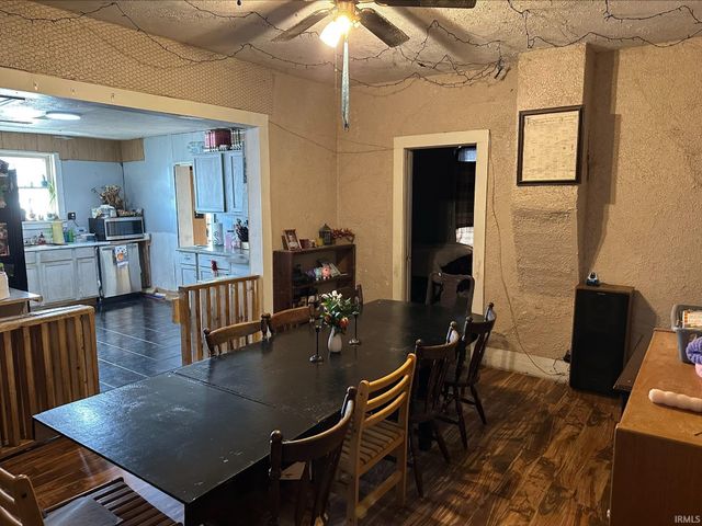 658 N SMITH Street, Peru, IN 46970