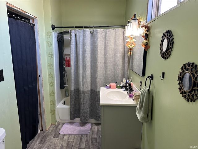 658 N SMITH Street, Peru, IN 46970