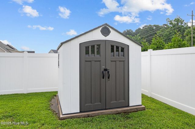 532 Norberry Drive, Winterville, NC 28590