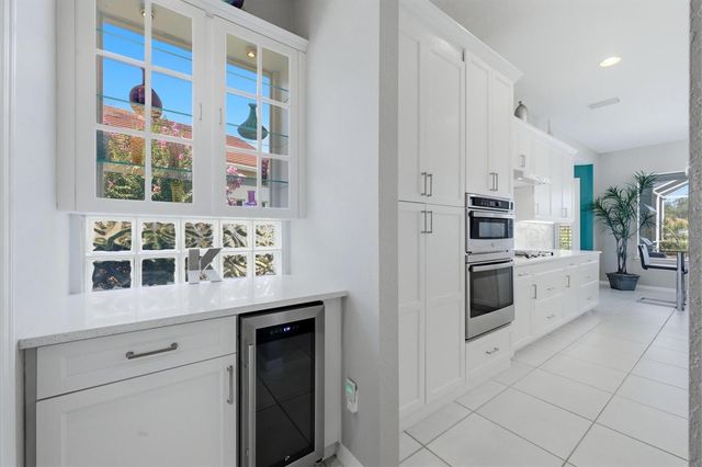 7346 WINDEMERE LANE, University Park, FL 34201