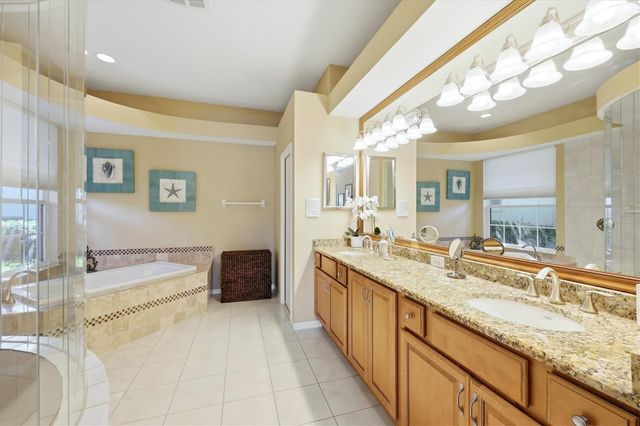 7346 WINDEMERE LANE, University Park, FL 34201