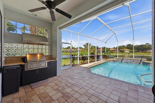 7346 WINDEMERE LANE, University Park, FL 34201