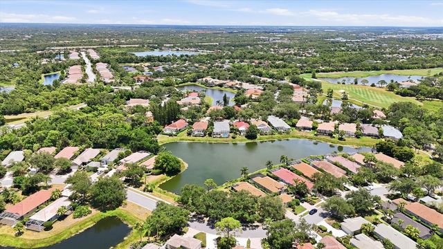 7346 WINDEMERE LANE, University Park, FL 34201