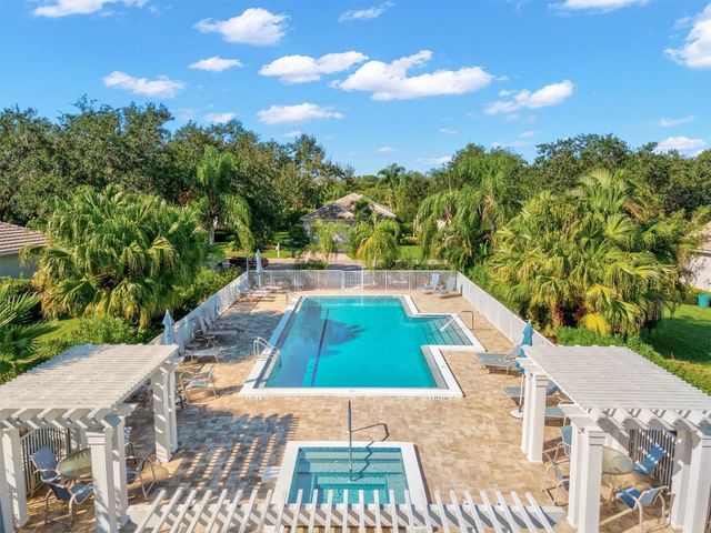 7346 WINDEMERE LANE, University Park, FL 34201