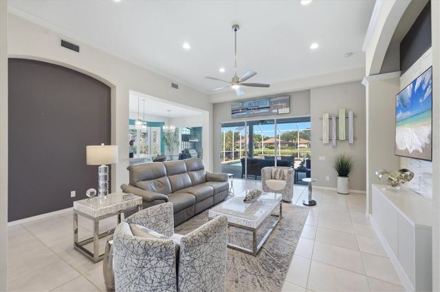 7346 WINDEMERE LANE, University Park, FL 34201