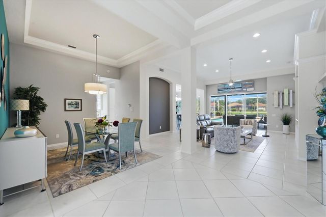 7346 WINDEMERE LANE, University Park, FL 34201