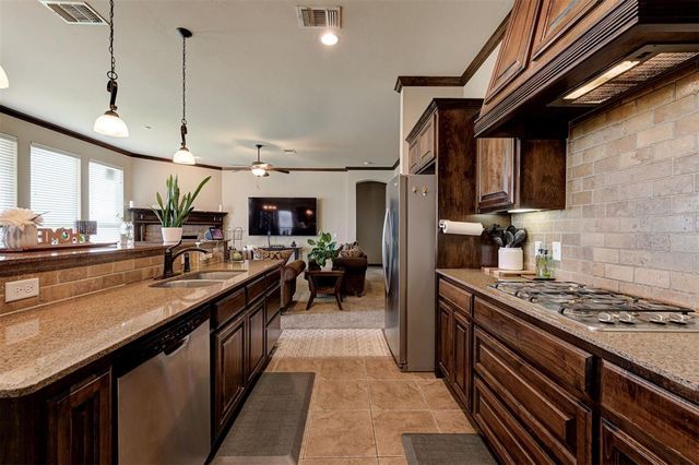 3705 Kings Canyon Road, Norman, OK 73071