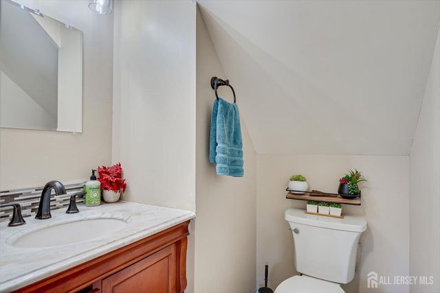 57 Renaissance Lane, New Brunswick, NJ 08901