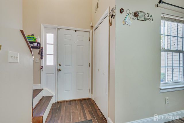 57 Renaissance Lane, New Brunswick, NJ 08901