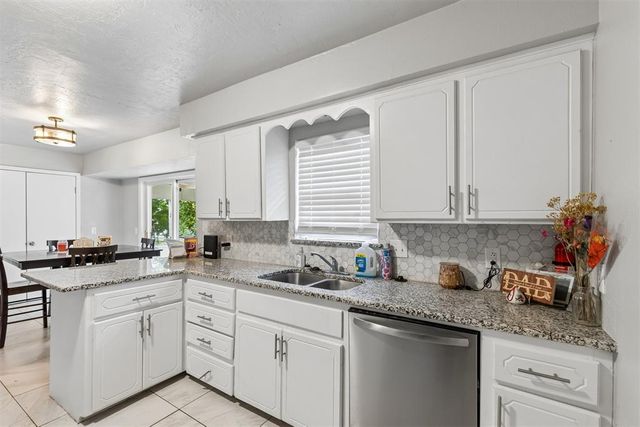 419 NE 4th Street, Lexington, OK 73051