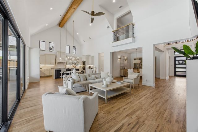 2216 Winding Creek Circle, Fort Worth, TX 76008