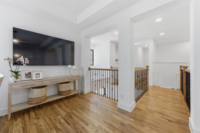 2216 Winding Creek Circle, Fort Worth, TX 76008