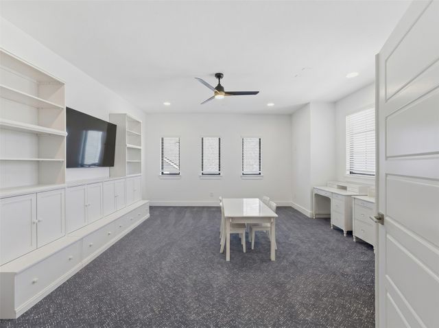 2216 Winding Creek Circle, Fort Worth, TX 76008
