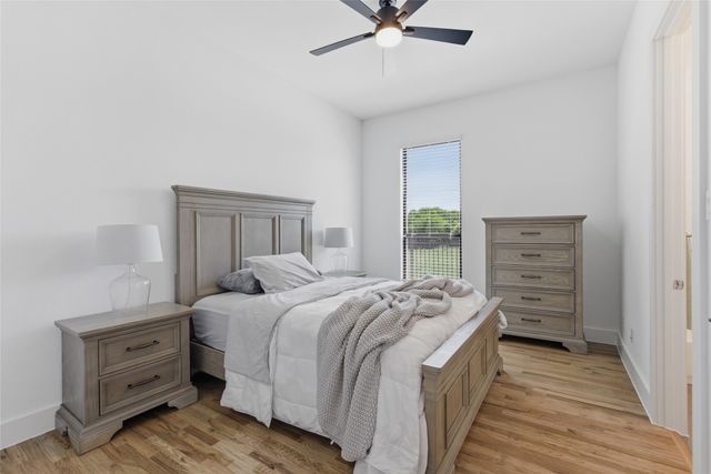 2216 Winding Creek Circle, Fort Worth, TX 76008