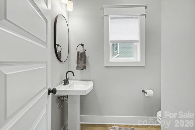 9 Crane Street, Asheville, NC 28806