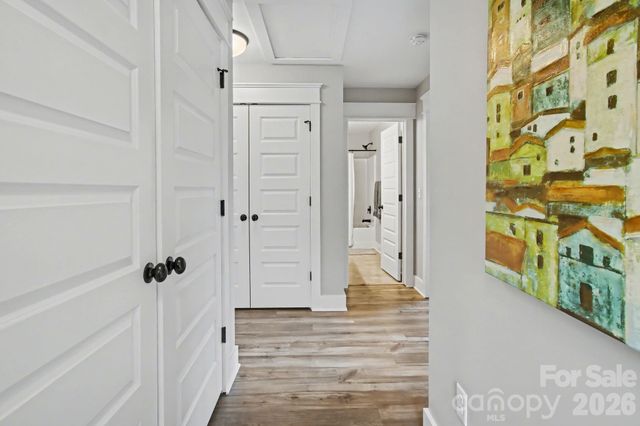 9 Crane Street, Asheville, NC 28806