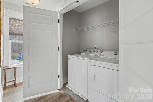 9 Crane Street, Asheville, NC 28806