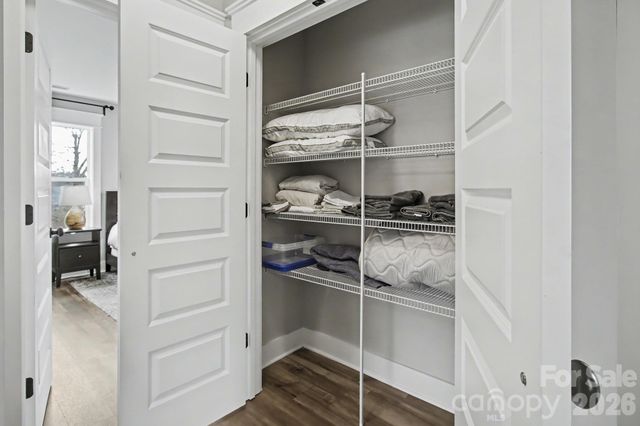 9 Crane Street, Asheville, NC 28806