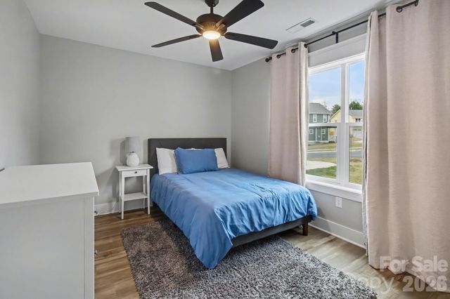 9 Crane Street, Asheville, NC 28806