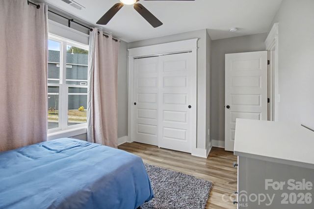 9 Crane Street, Asheville, NC 28806