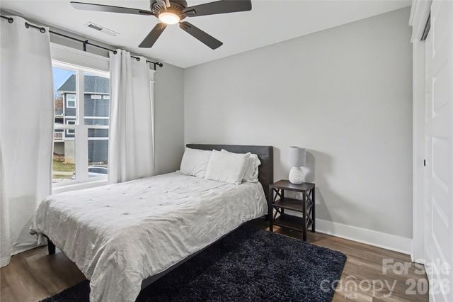 9 Crane Street, Asheville, NC 28806