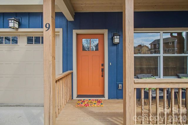 9 Crane Street, Asheville, NC 28806