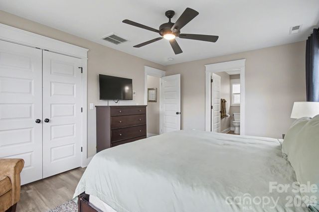 9 Crane Street, Asheville, NC 28806