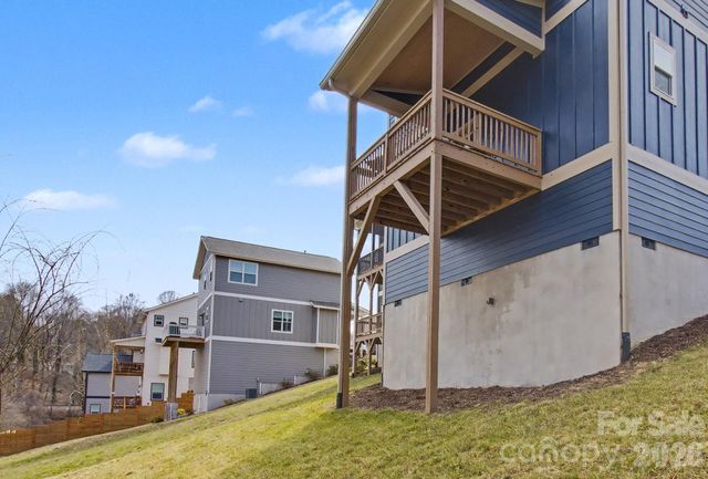 9 Crane Street, Asheville, NC 28806