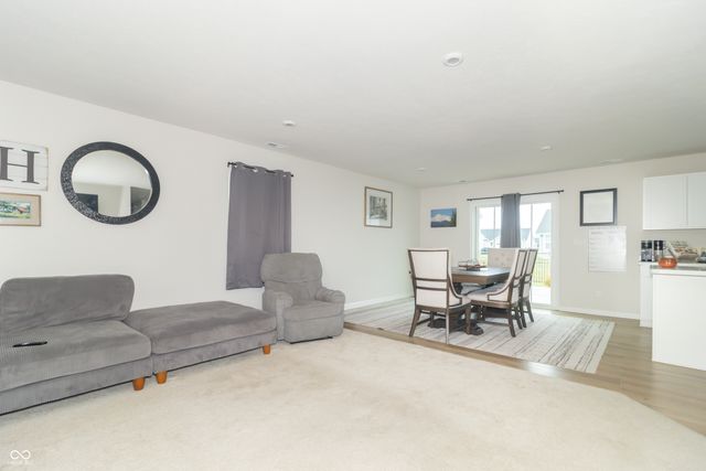 1730 Cascades Drive, Greenfield, IN 46140