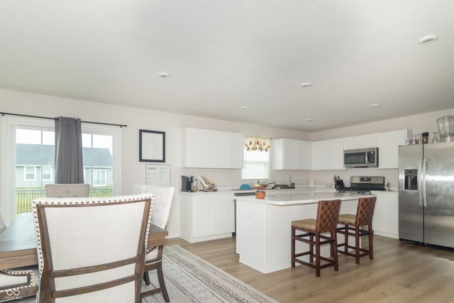 1730 Cascades Drive, Greenfield, IN 46140