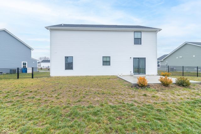 1730 Cascades Drive, Greenfield, IN 46140