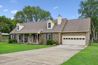 207 Peebles Dr, Smyrna, TN 37167